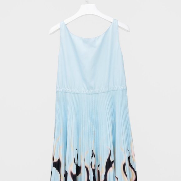 *SOLD* Prada S/S 2012 Pleated Flame Dress - Picture 2 of 7
